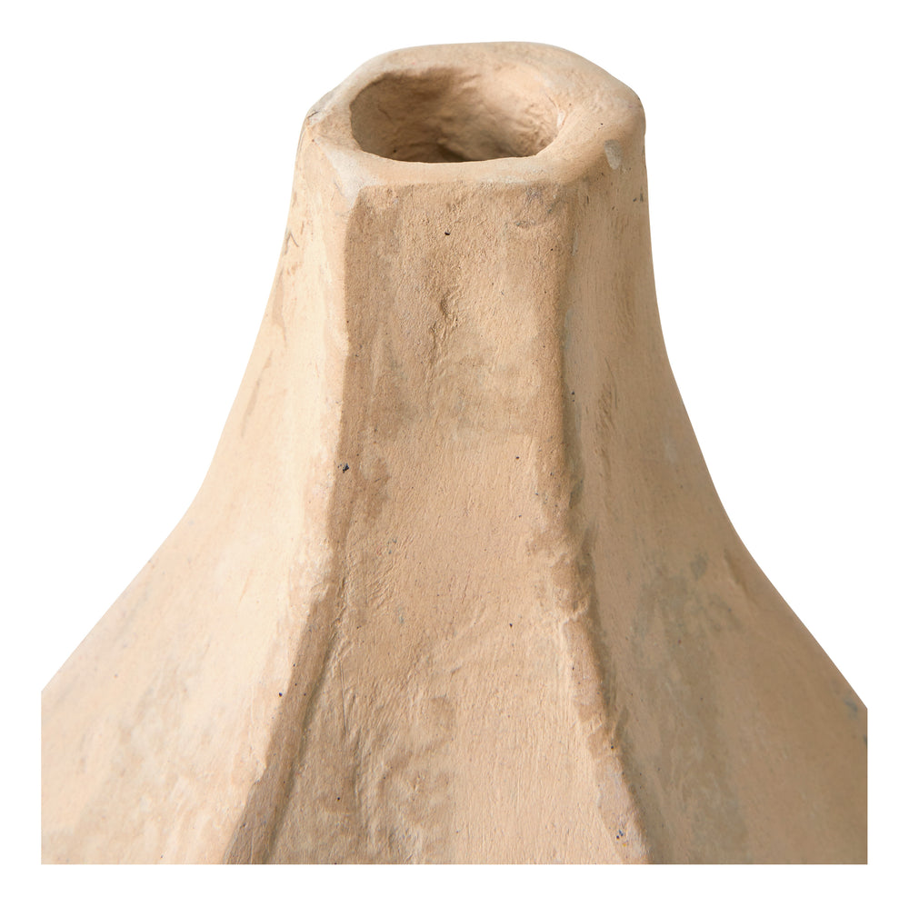 Arlo Vases